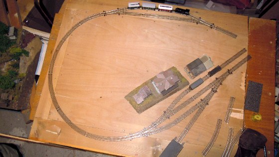 DSCN9629 nadrazi s vyhybnou