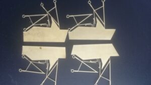 Držák trolejového drátu trubkový do oblouku