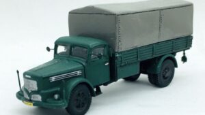 Stavebnice Škoda 706 R valník s plachtou