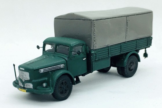 Stavebnice Škoda 706 R valník s plachtou