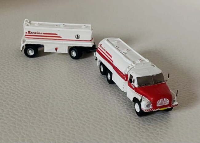 Stavebnice cisterny T138C12 s přívěsem CP11 – foto 2