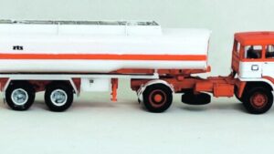 Návěs cisternový ZTS CN-21A Benzina