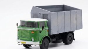 Stavebnice automobilu Škoda 706 MTSP27 Agro na řezanku