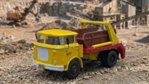 Stavebnice automobilu Škoda 706 MTSP27 nosič kontejnerů