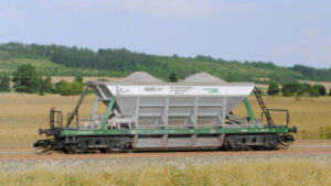 Samovýsypný vůz Facc 10 typ 2-220 Českomoravský cement